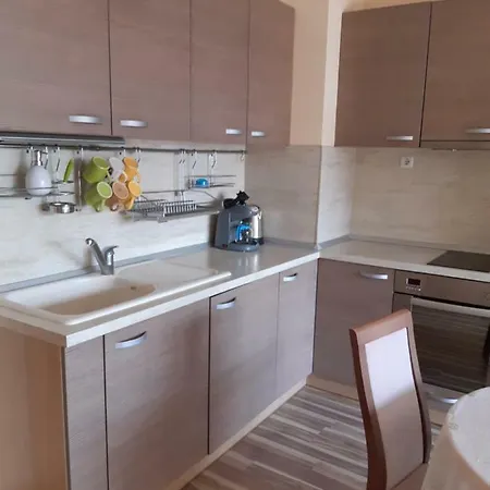 Breeze Daire Varna